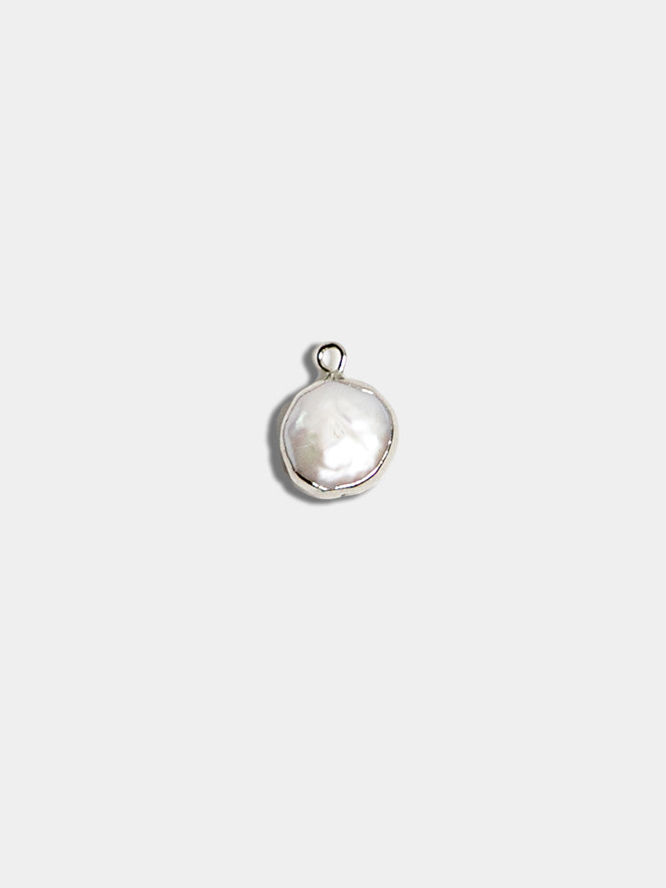 Front Charm / Perlita 02